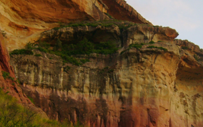 Clarens – where dinosaurs and Sandstone Mountains reign supreme!